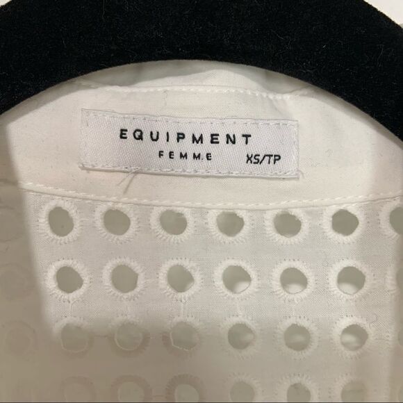 Equipement Femme Classic White Perforated Cotton Button Down Blouse Size XS - Picture 9 of 10
